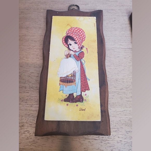 Vintage 1970's Holly Hobbie Like Wooden Plaque - Picture 2 of 4